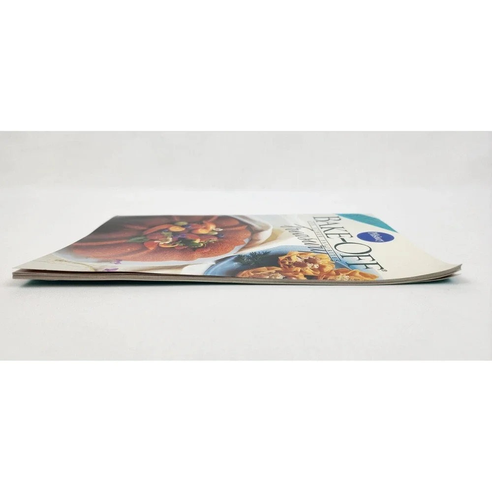 VINTAGE Pillsbury Bake Off and‎ Other Favorites Treasury Recipe Booklet Cookbook